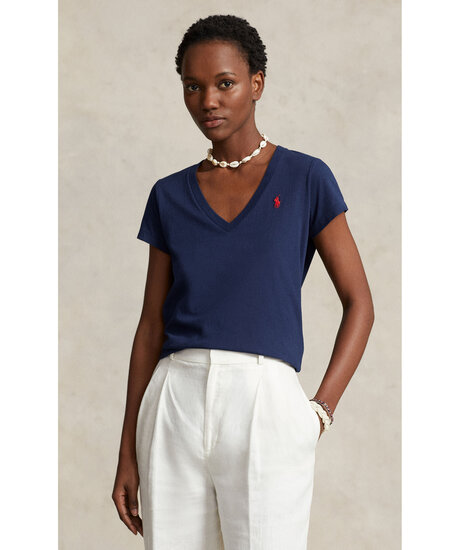 V-neck t-shirt