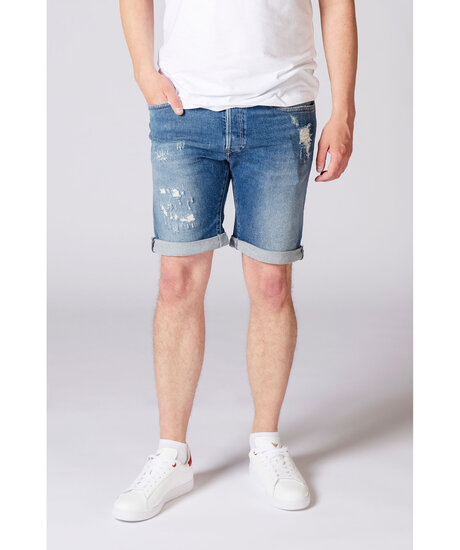 901 shorts destroyed