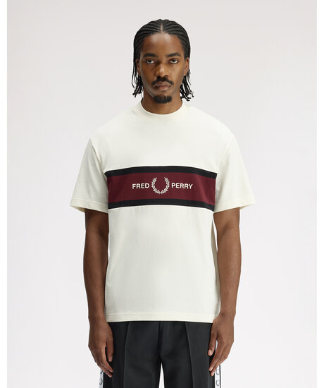 Embroidered Panel T-Shirt | Kampanjer - interna kategorier - Temp | ModeLejon