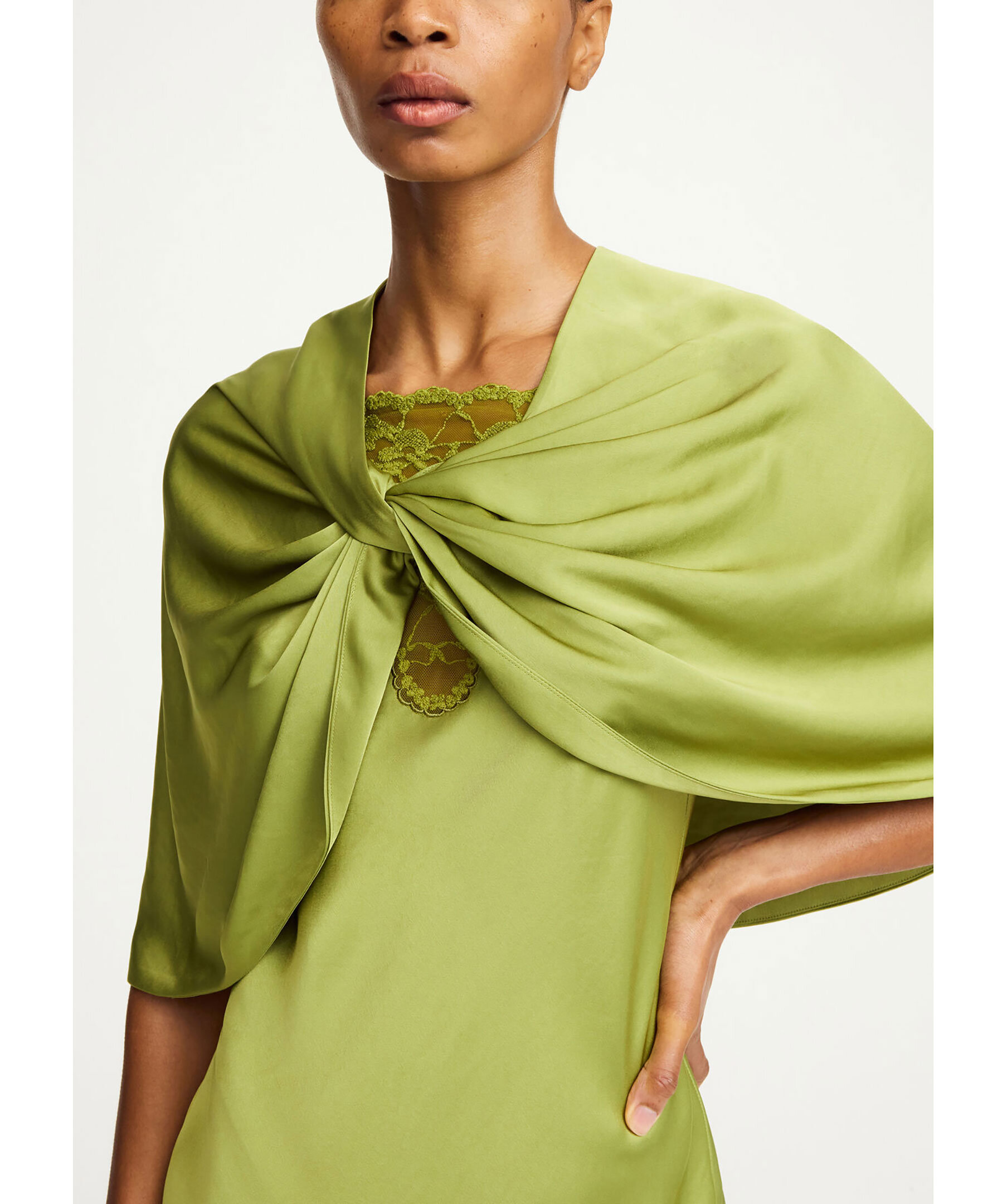 Pinlos blouse 1