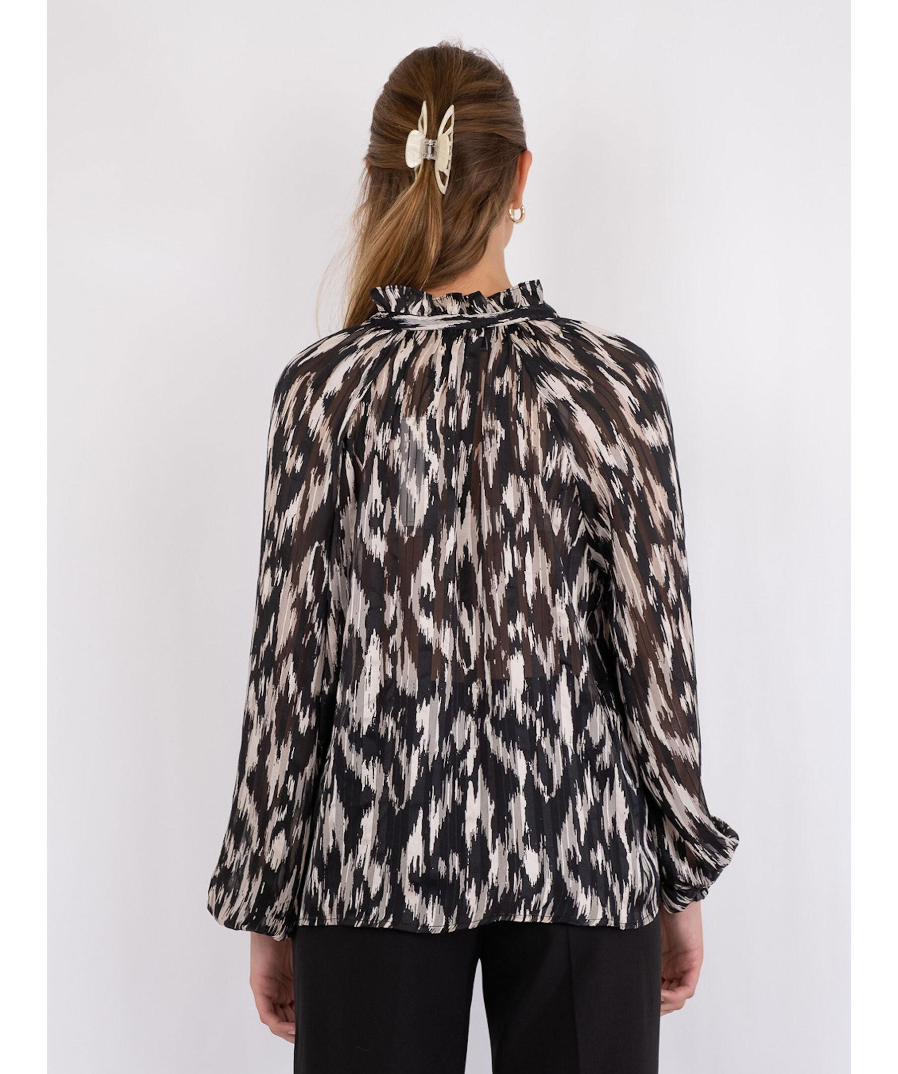 Cobie Cheer Vibe Blouse 2