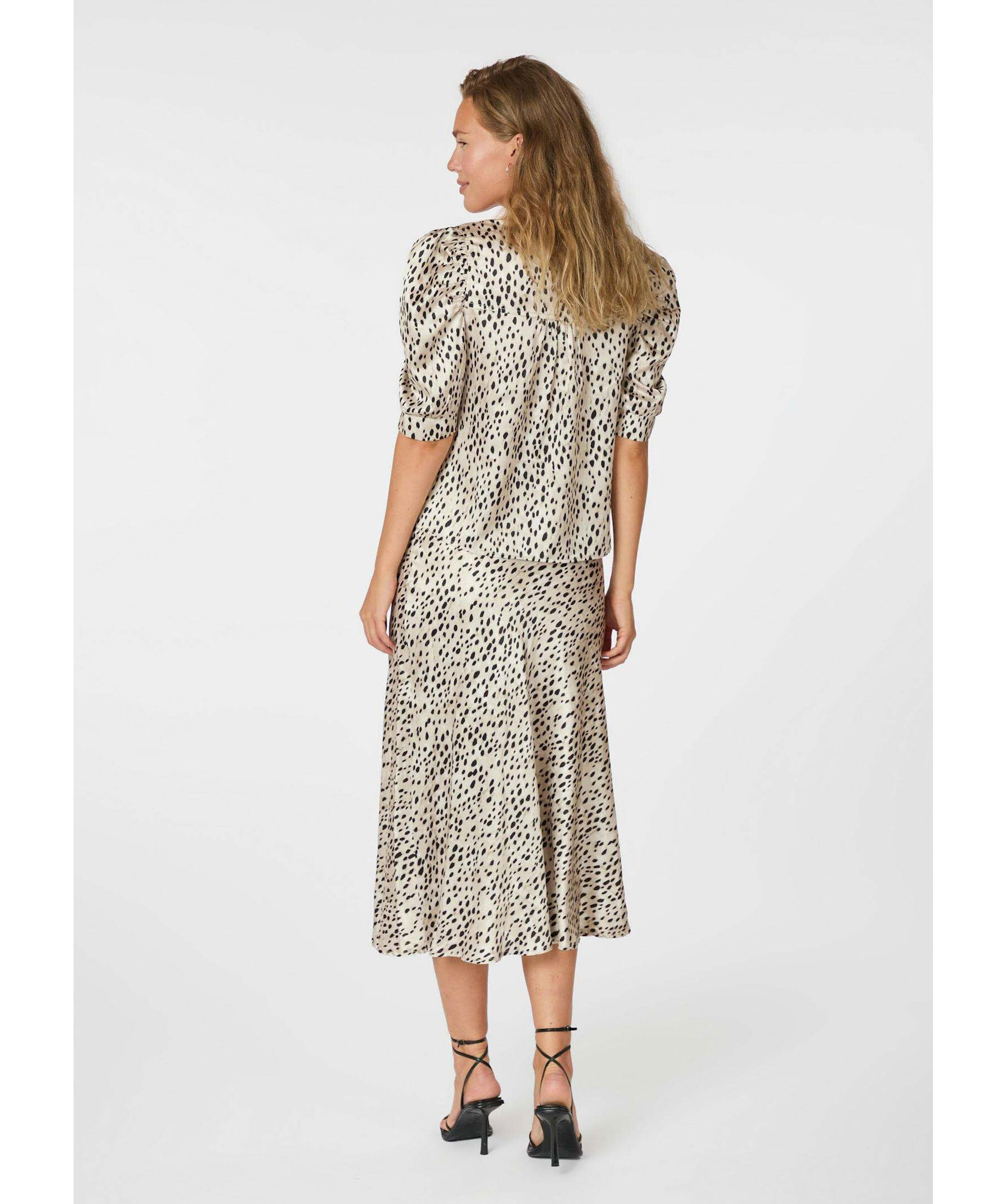 Roellla Desert Dot Blouse 2