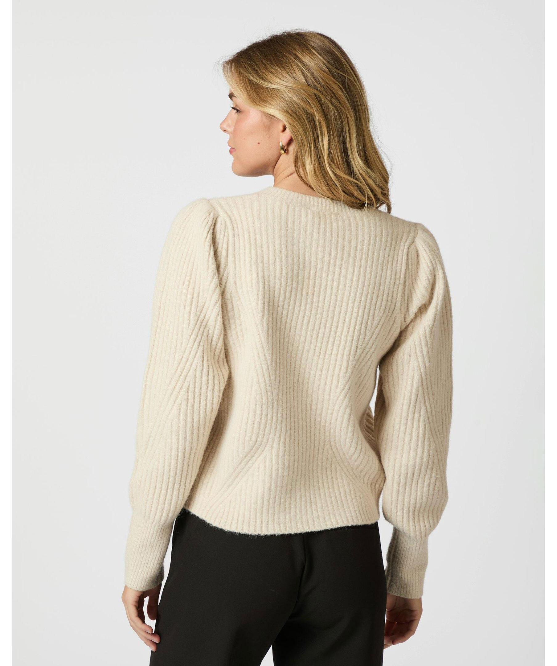 Puli Knit Cardigan 4