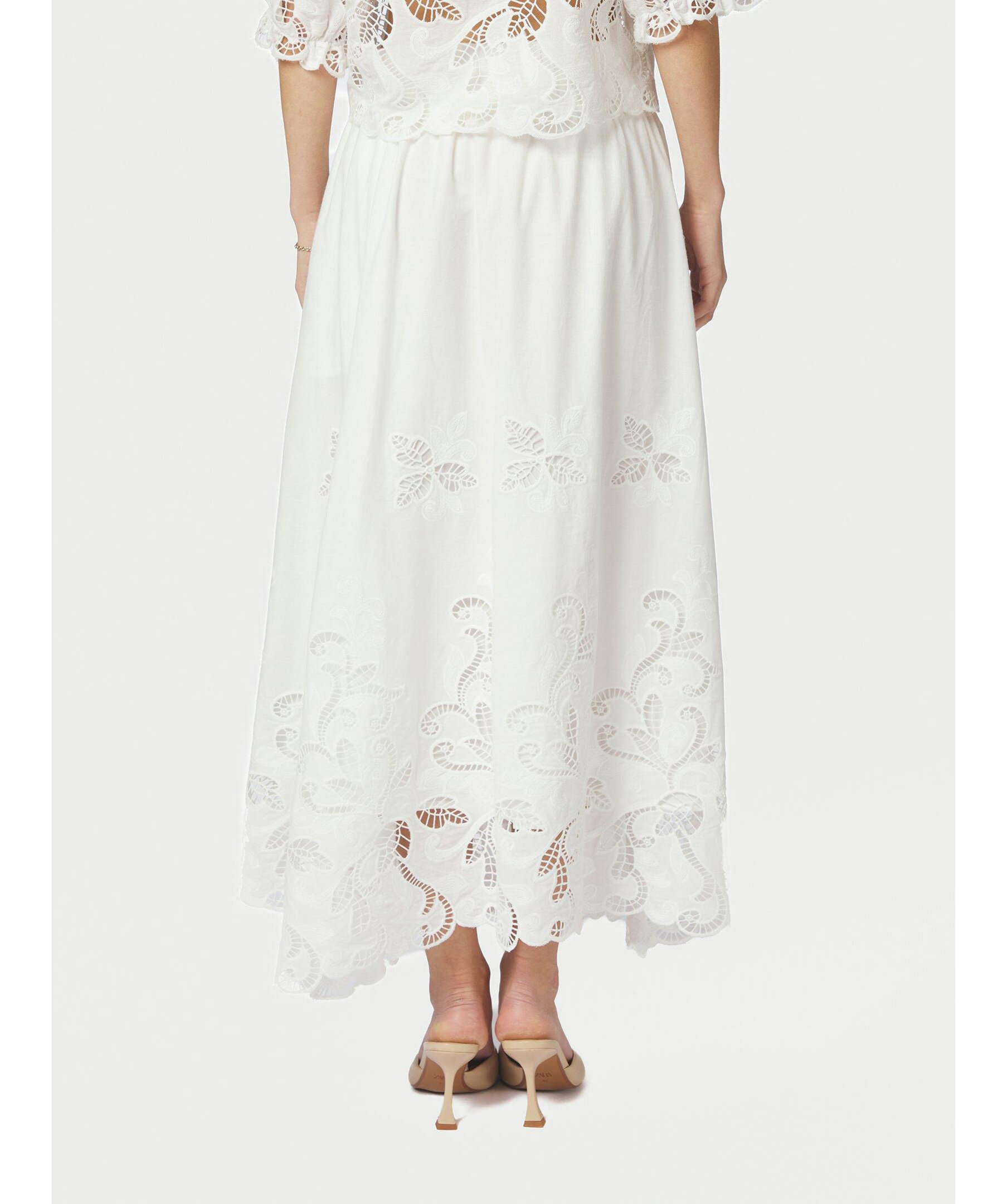 Yara Long Emb Skirt 4