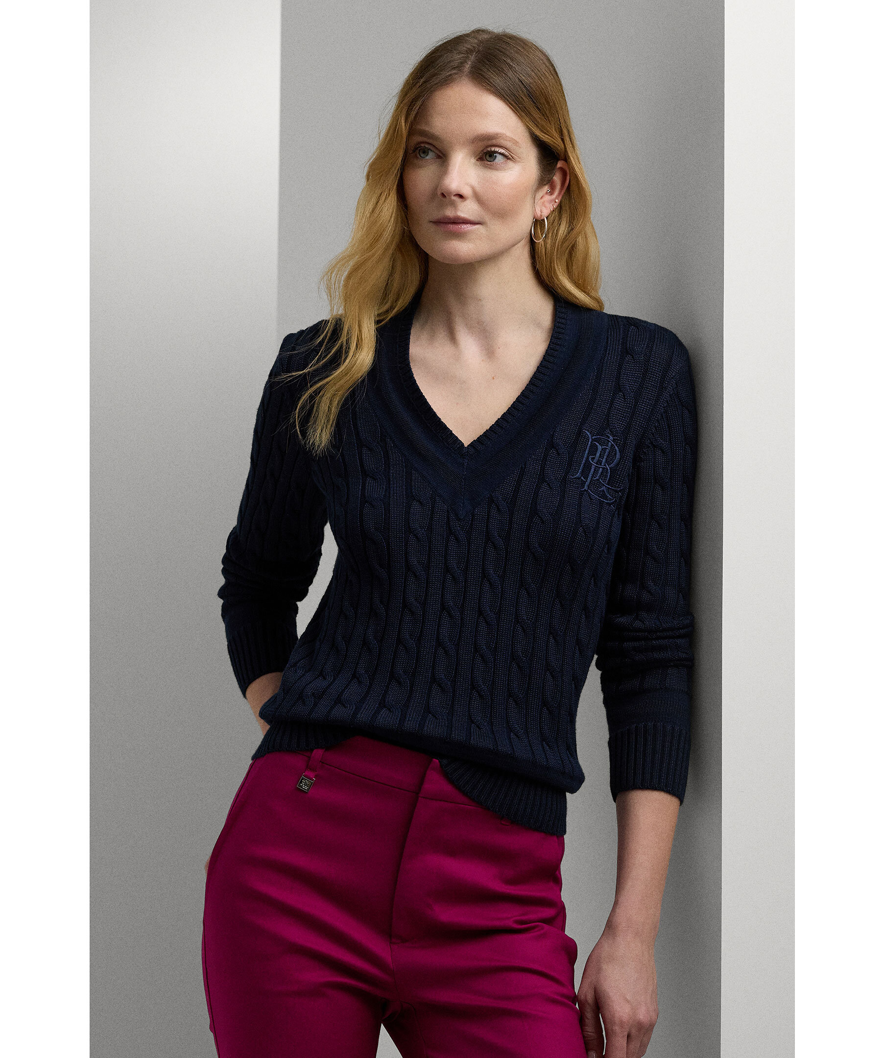 Meren V-neck Cable Knit