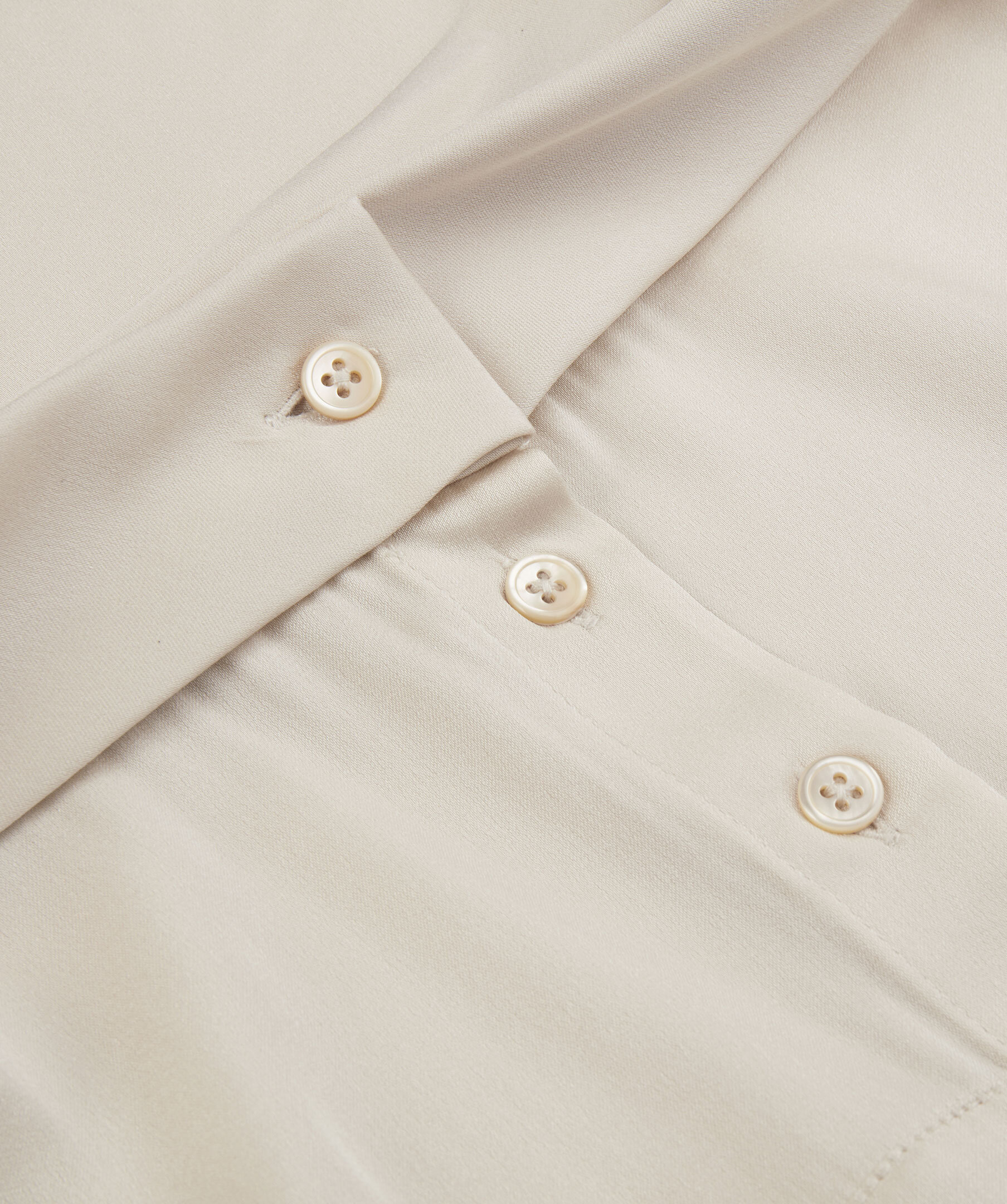 Diora Shirt 4