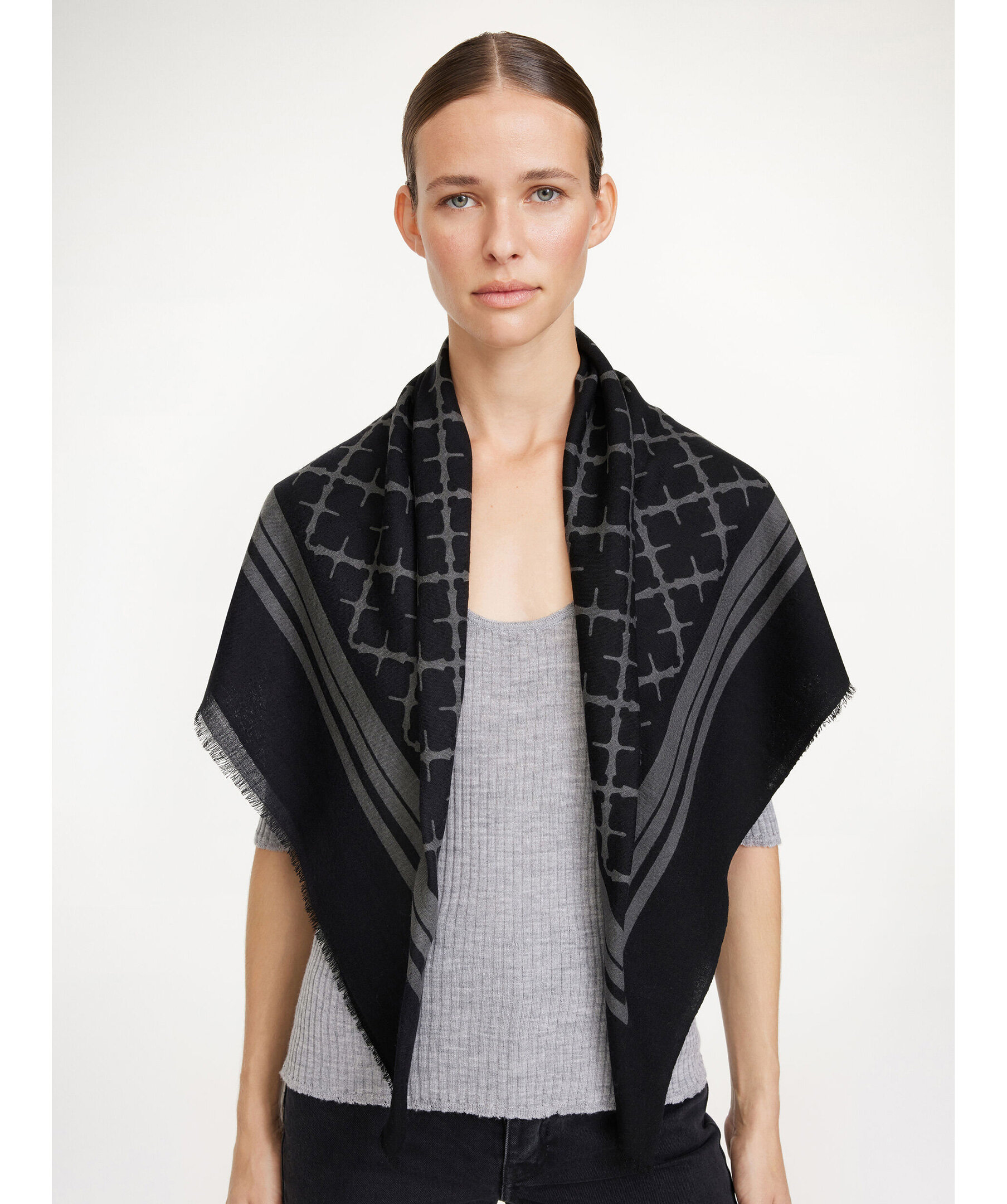 Cornelis scarf