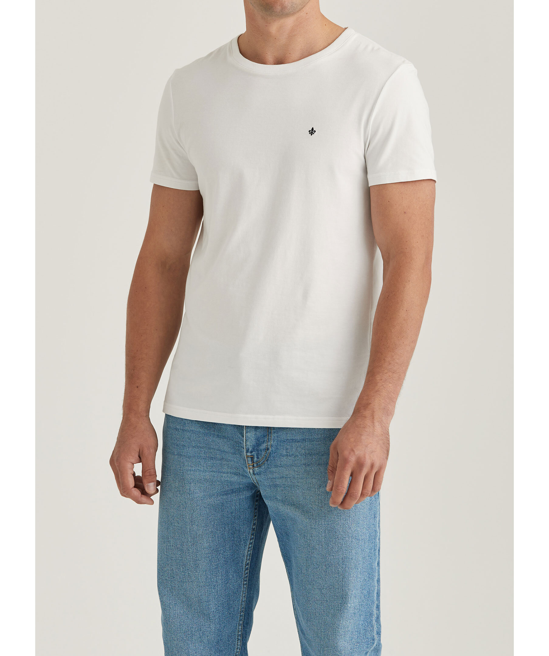 James tee