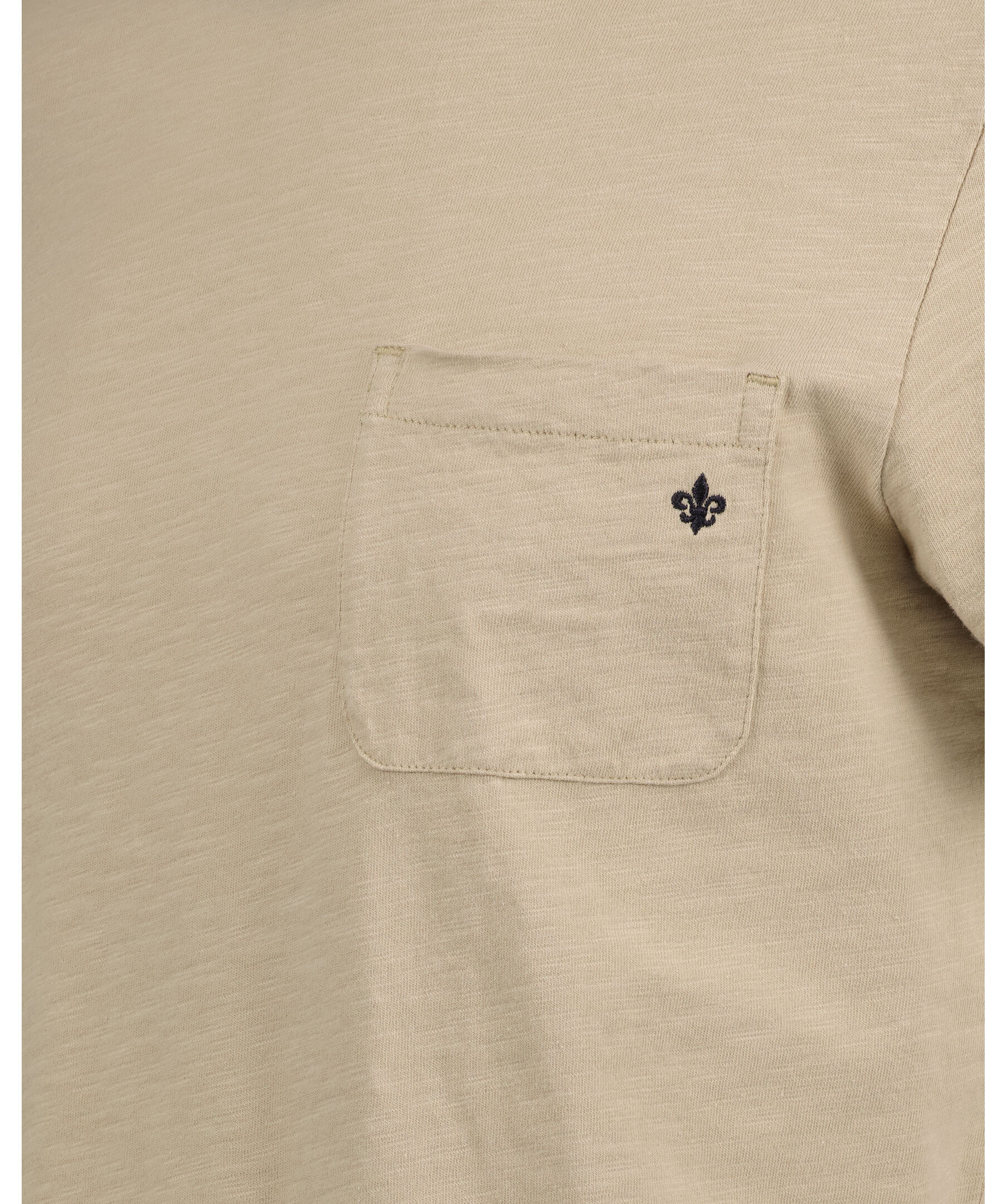 Lily Tee 2