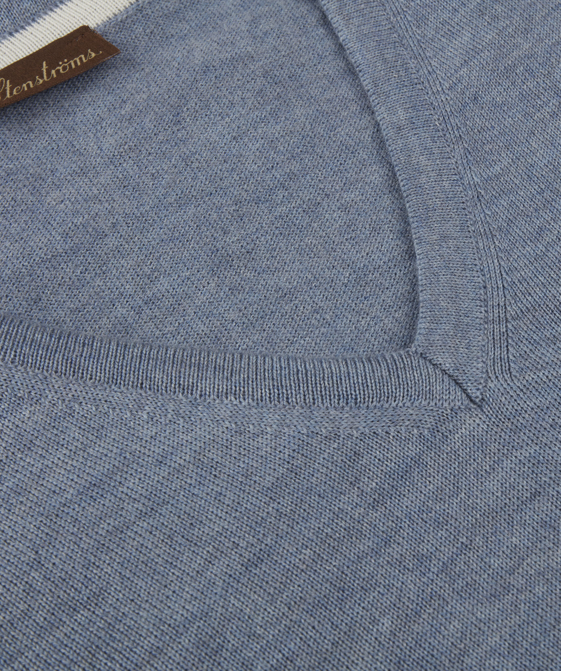 Merino V neck 3