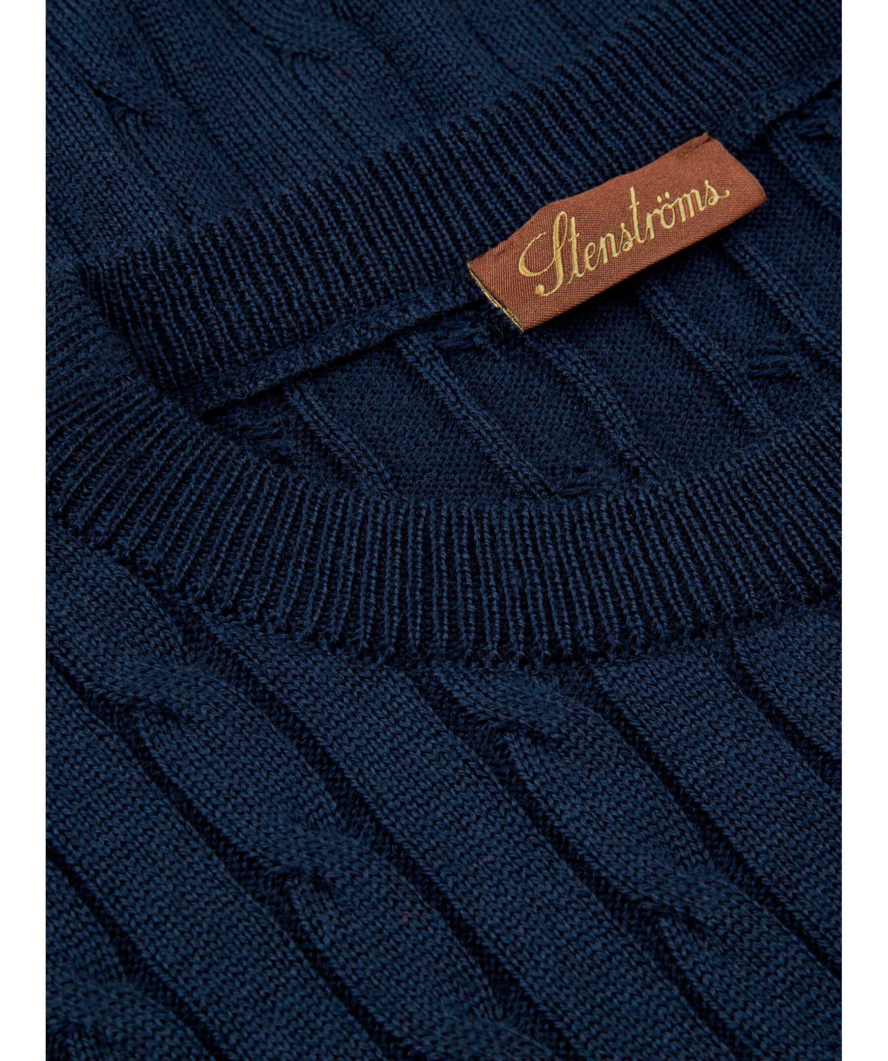 Merino Cable Crewneck 7