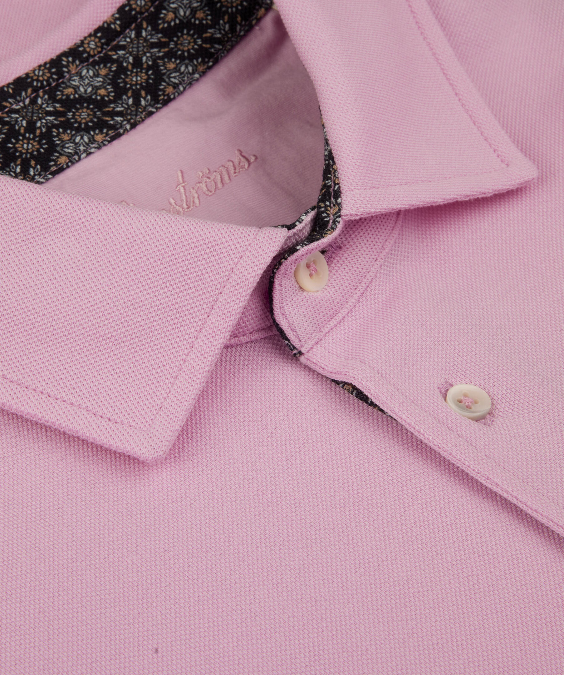 Contrast Pique 3
