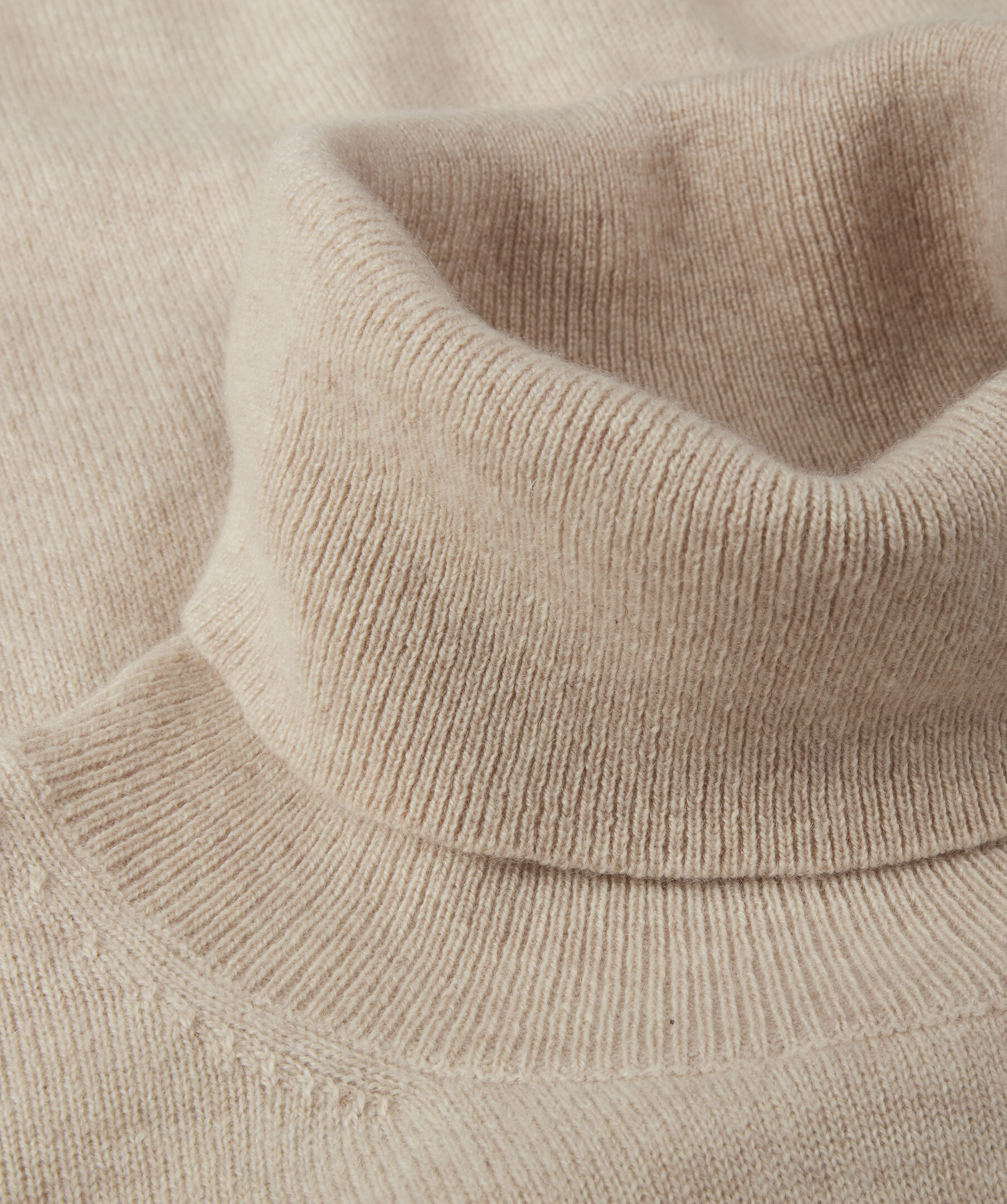 Susanna Knit Rollneck 3