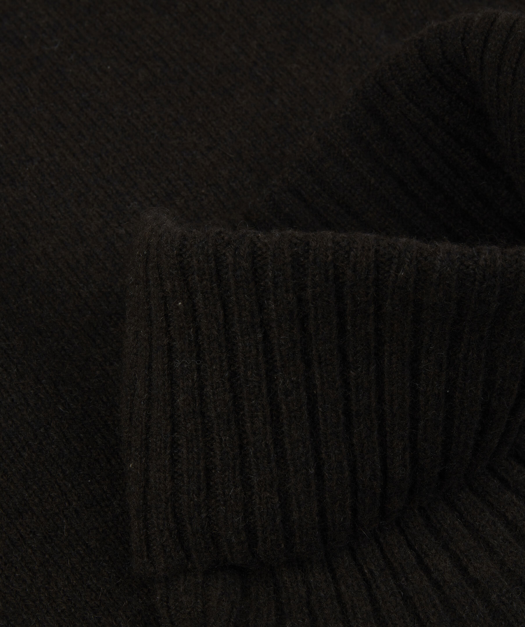 Brinte Roll Neck 3
