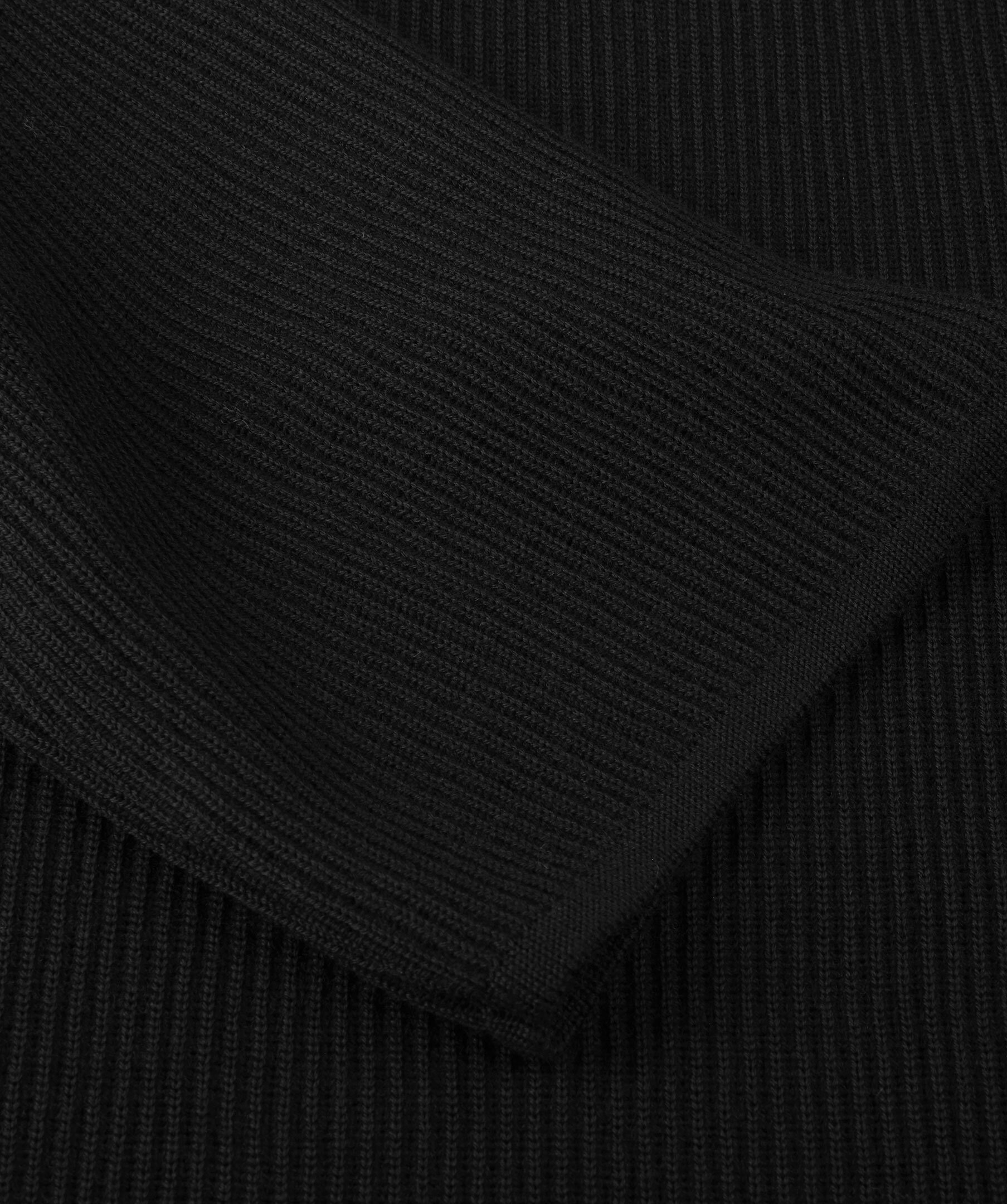 Damina Knit Rollneck 4