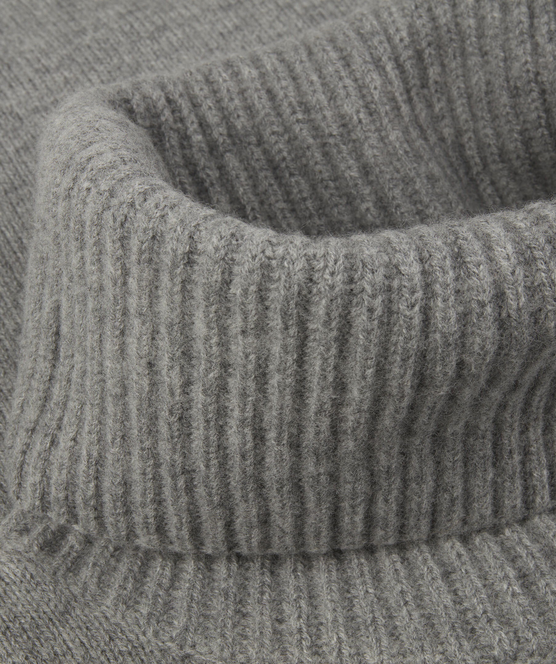 Dilara Knit Bib 3