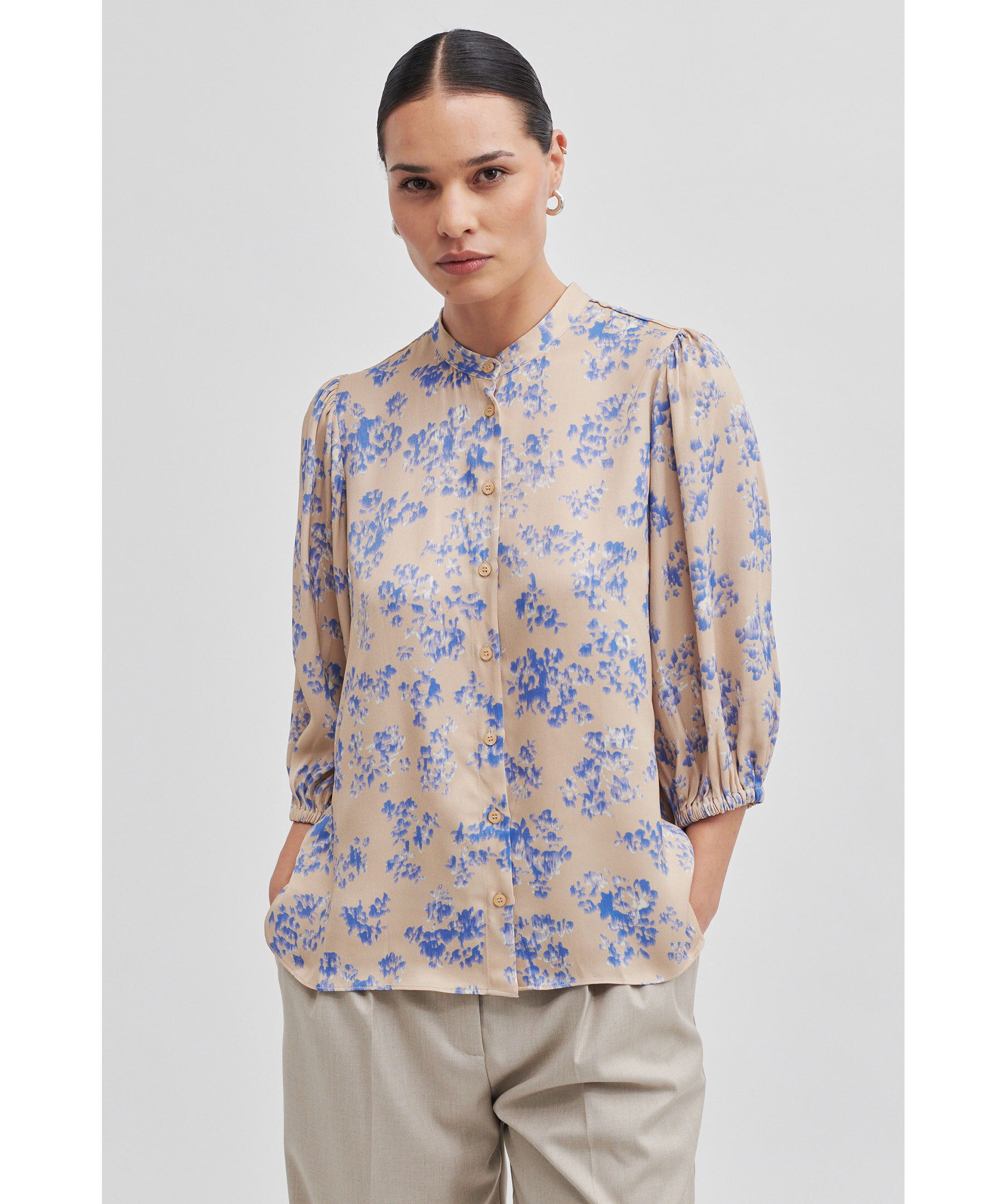 Riss Blouse 1