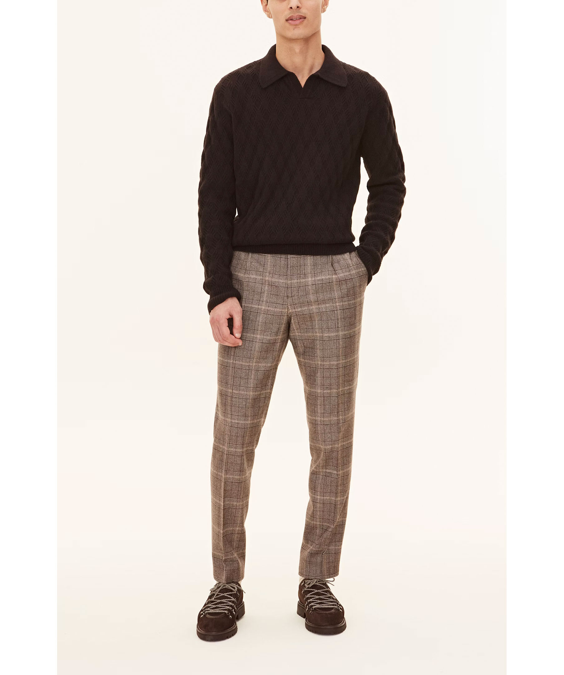 Melker Structure V Neck 3
