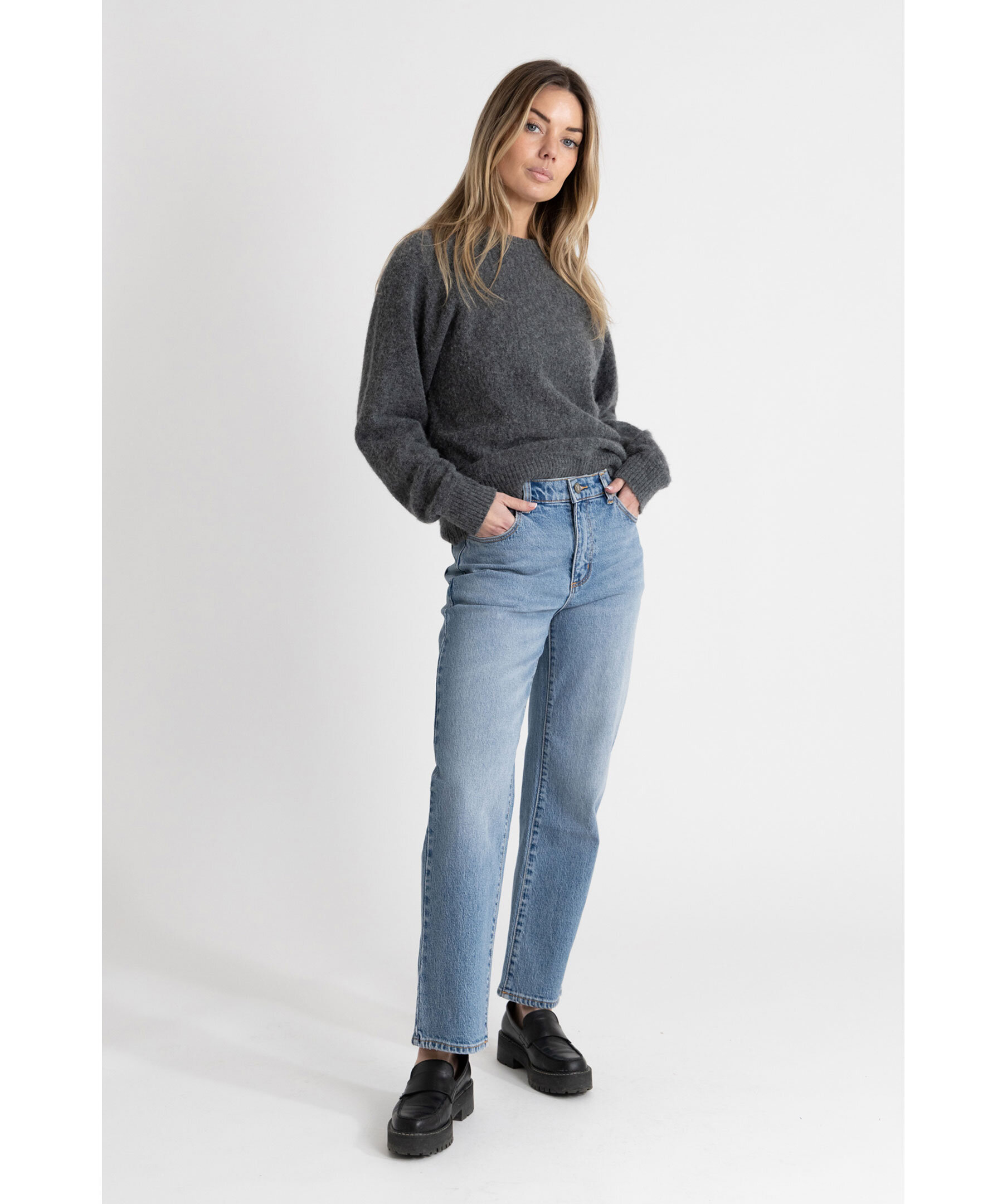 Mid straight felicia jean 1