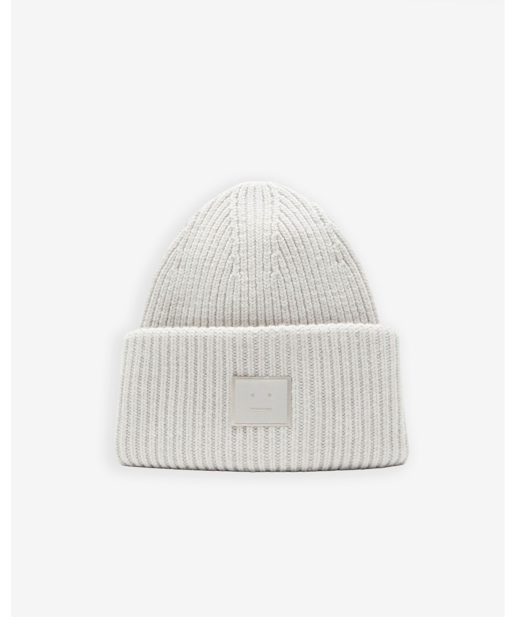 Acne beanie