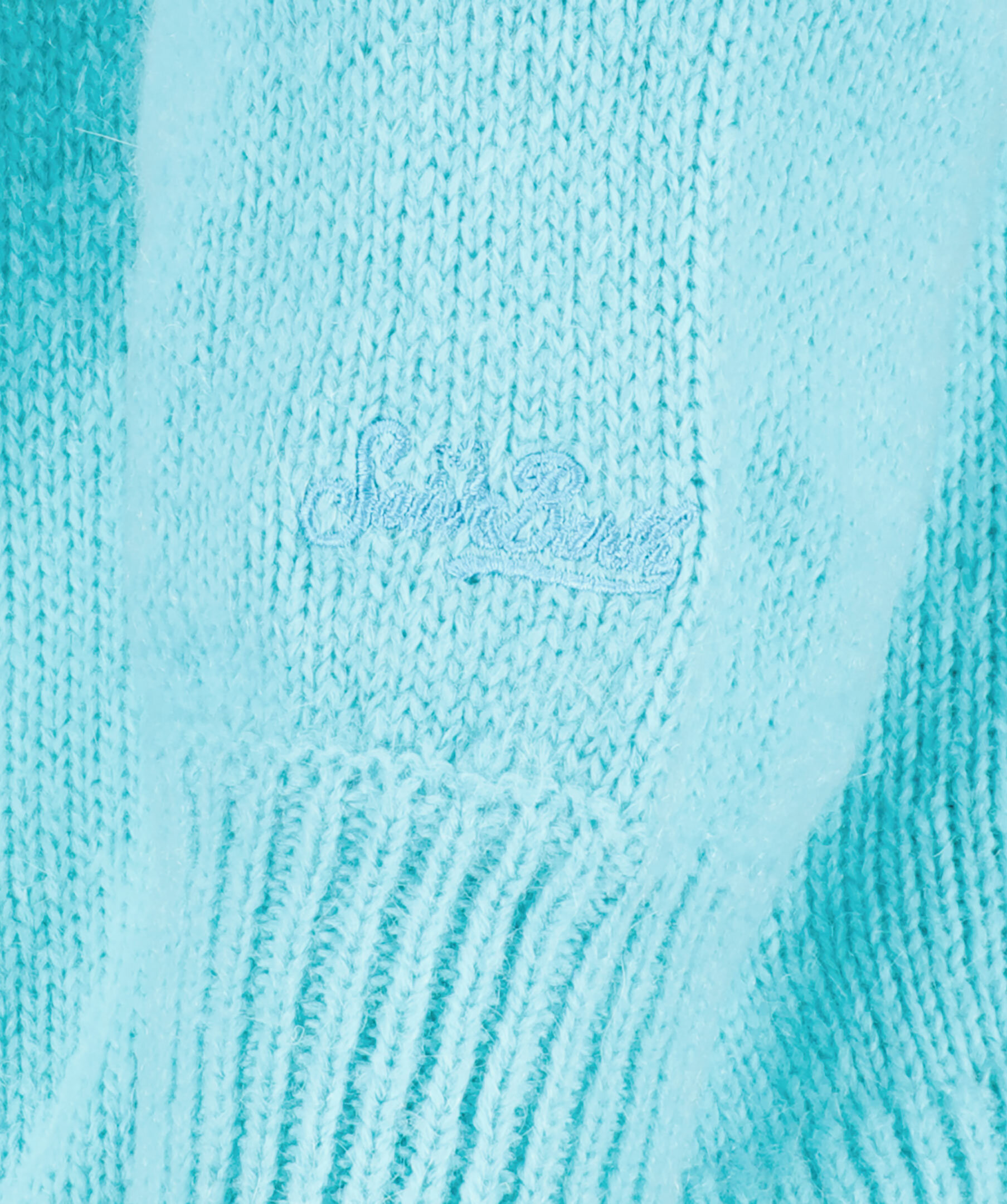 Box Shape Sweater 2