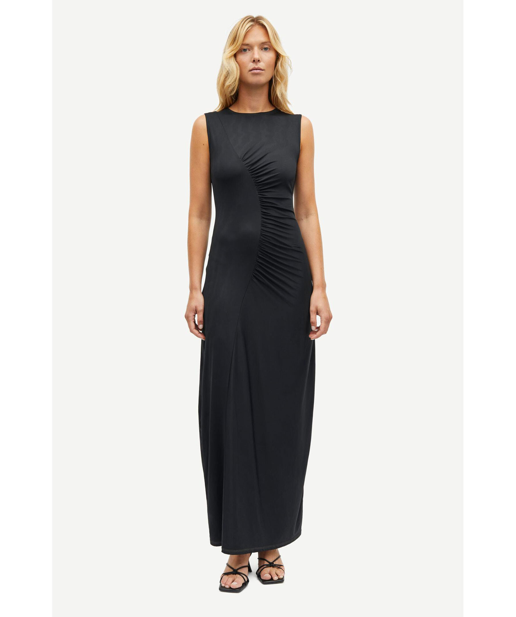 Saandreas Dress 1