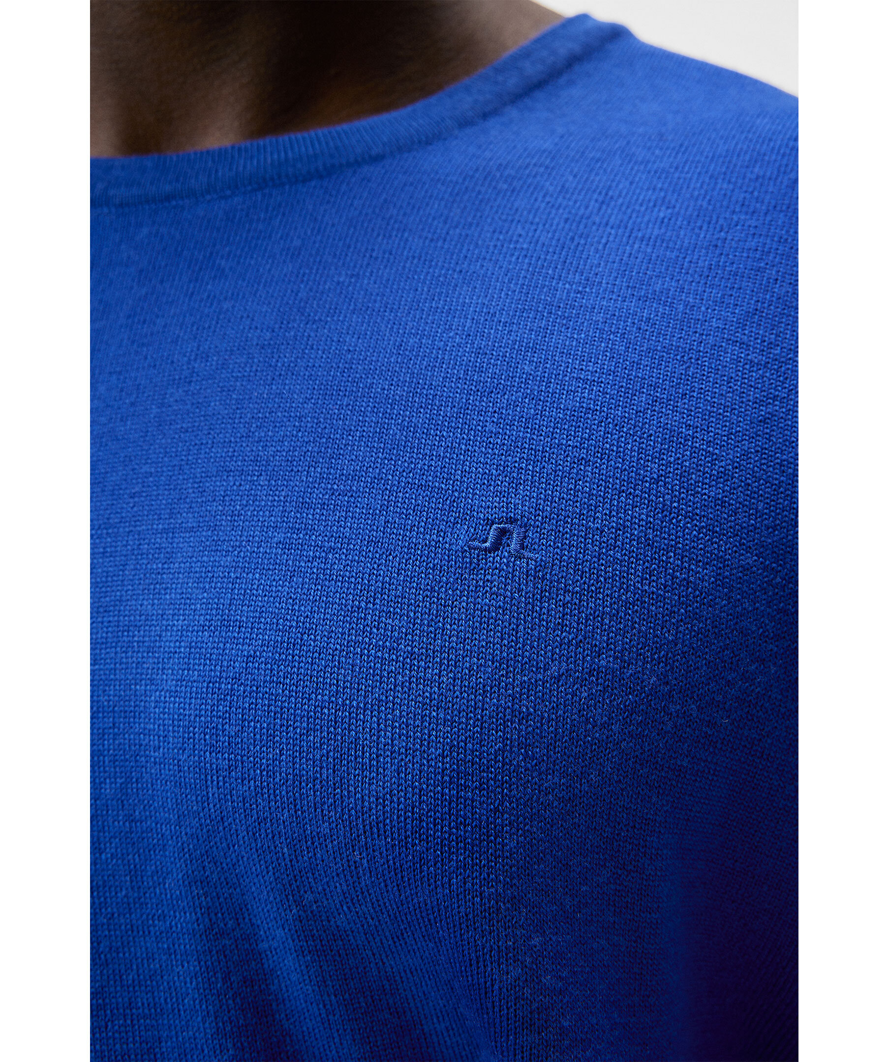 Lyle merino crew neck 3