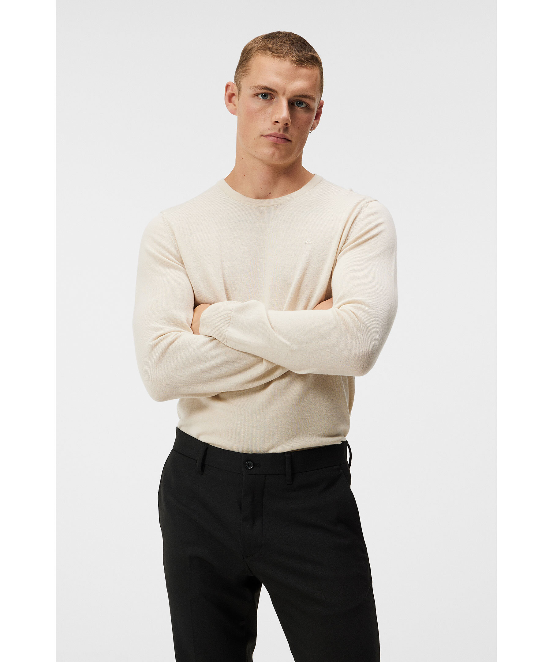 Lyle merino crew neck 1