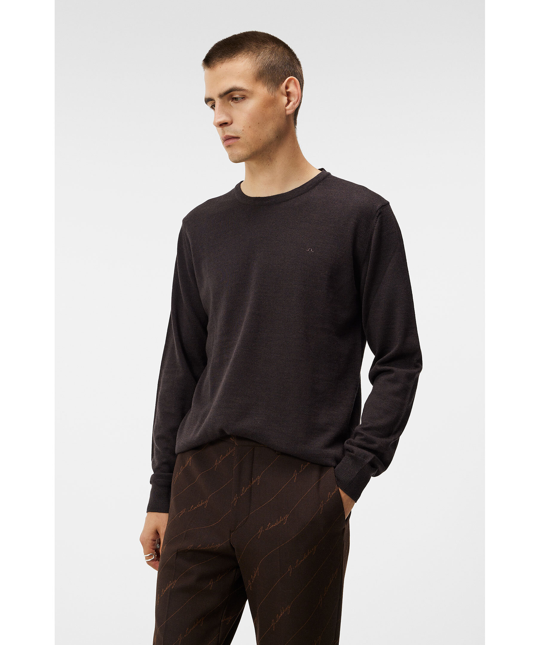 Lyle merino crew neck 1