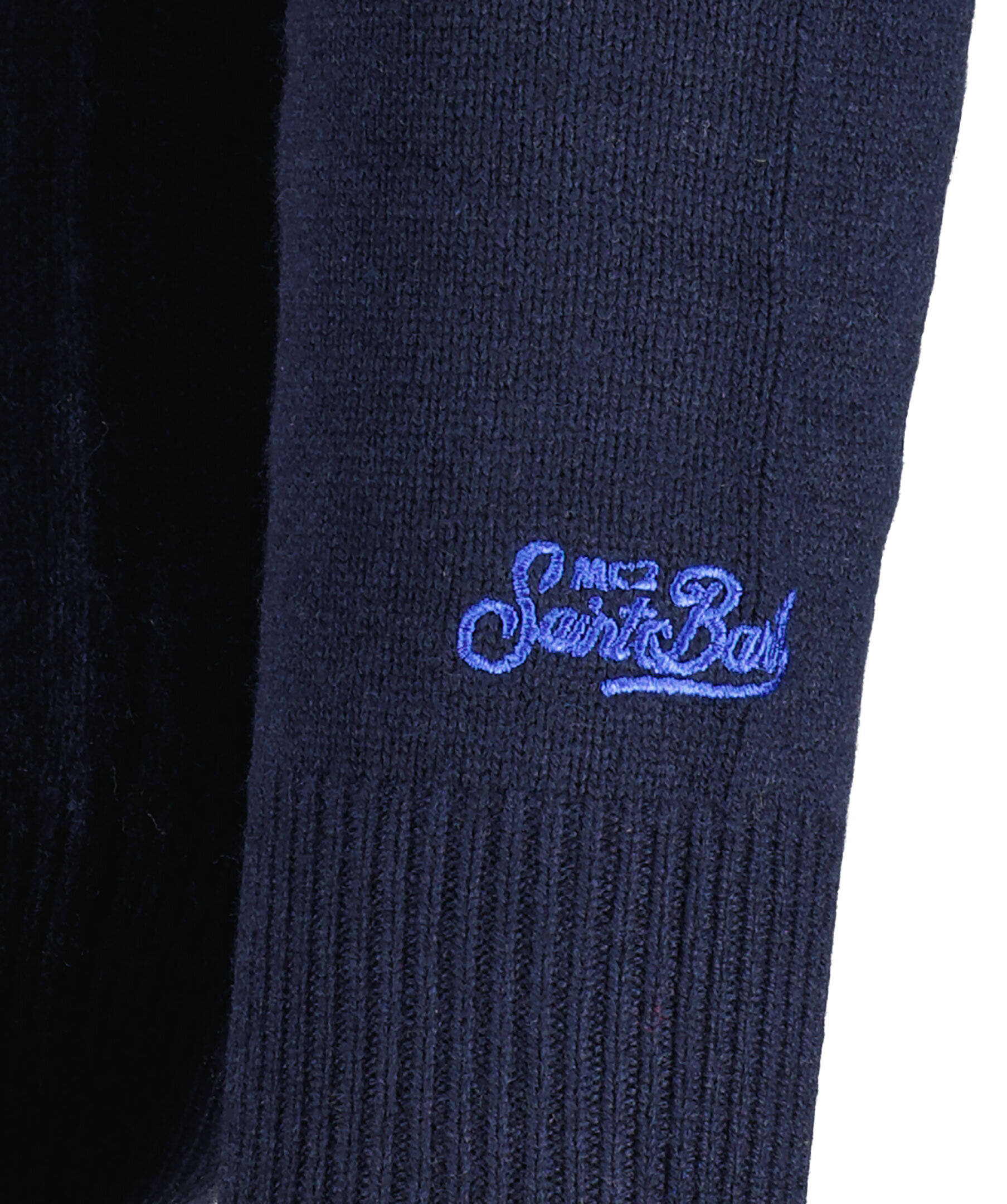 Roundneck Sweater 2
