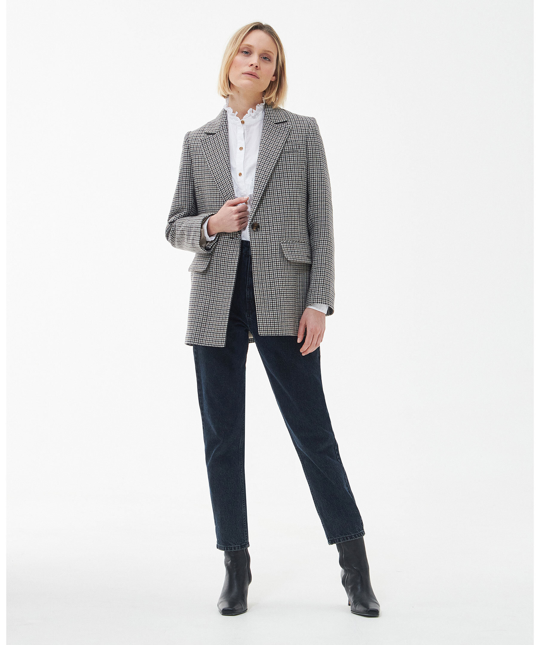 Patrisse Blazer 4
