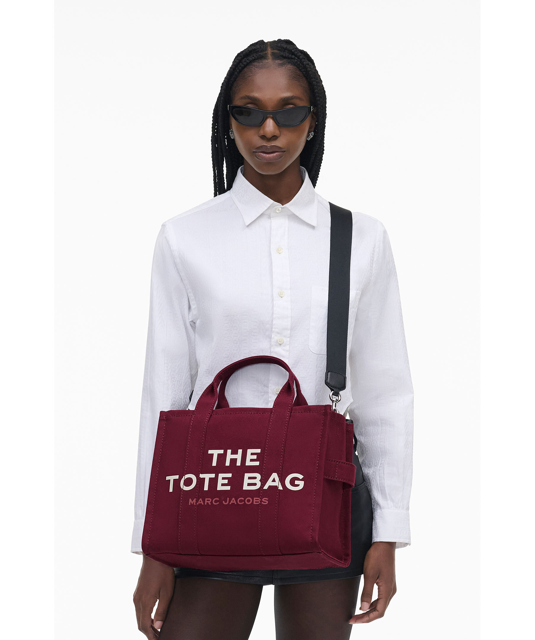 【MARC JACOBS】 The Medium Tote Canvas Bag M0016161001 Marc Jacobs The Canvas Medium Tote Bag, Black - M0016161-001