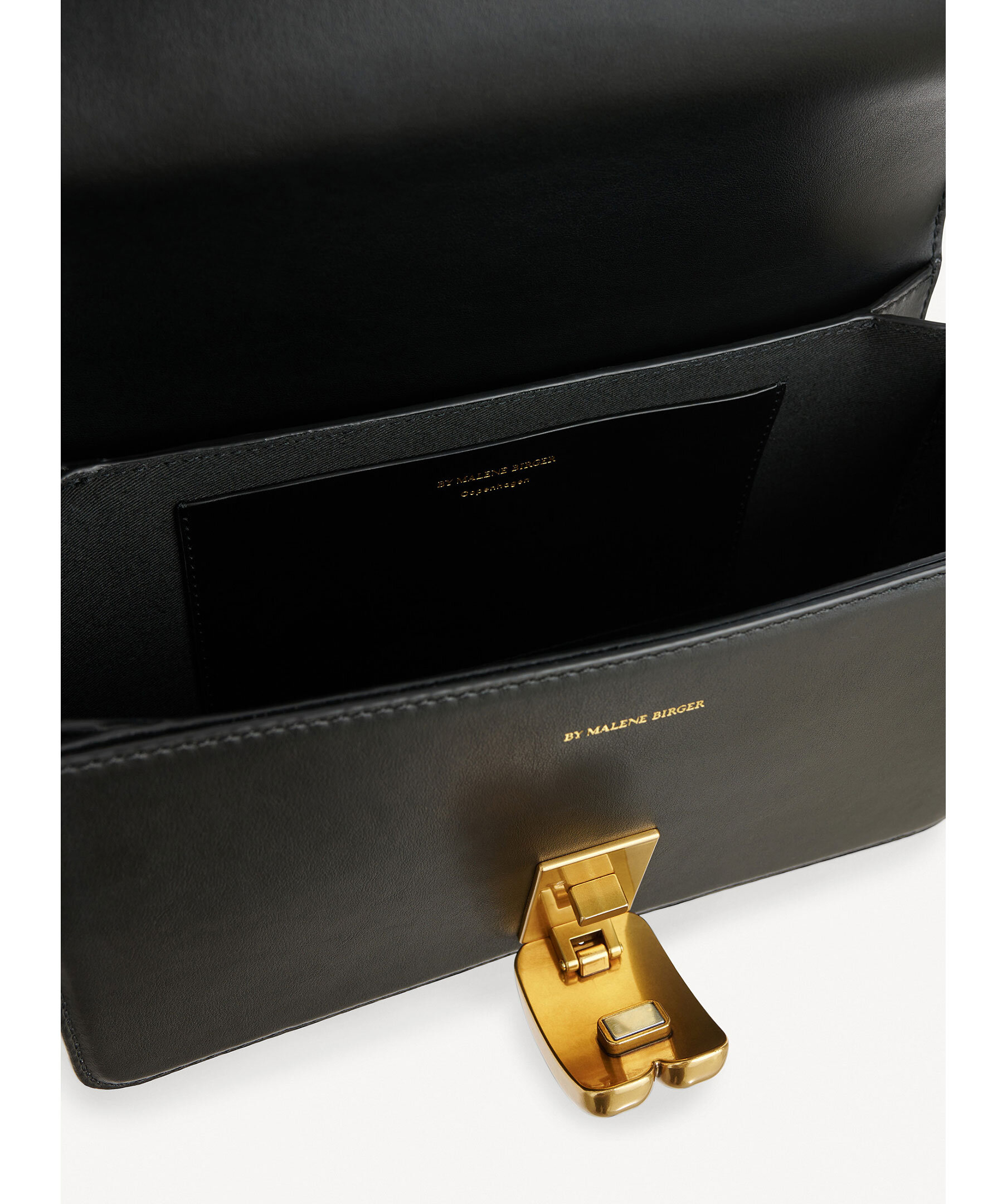 Noval Shoulder Bag 3