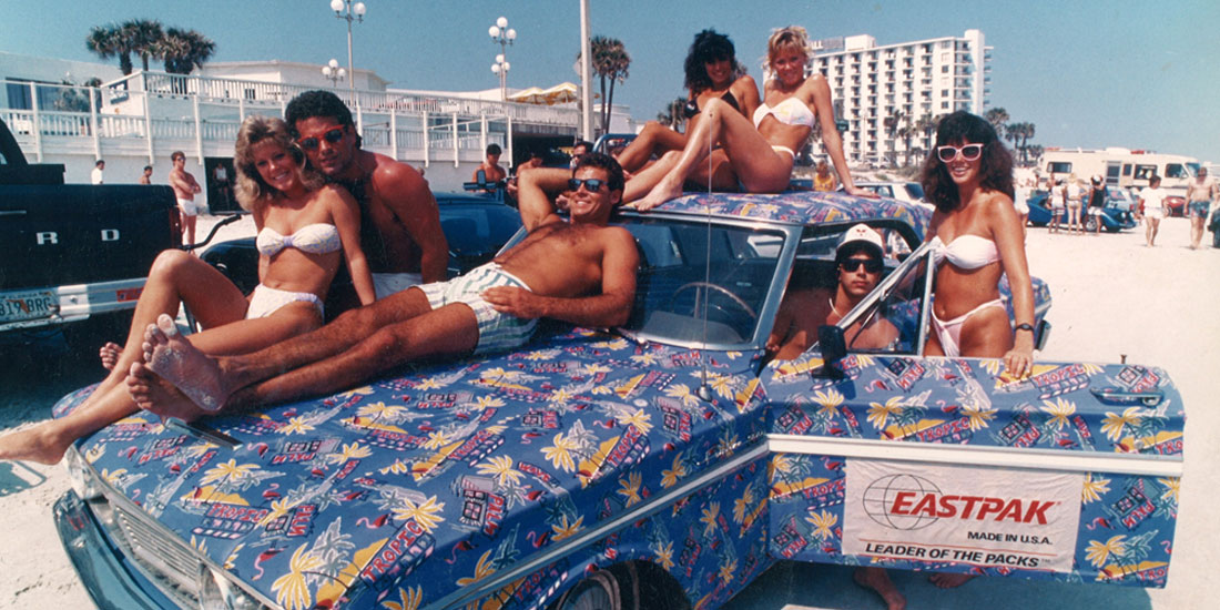 Go back with Eastpak